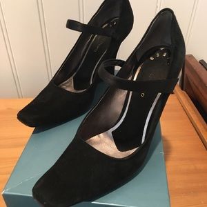 Nine West Studio Chetanar Black - Size 6
